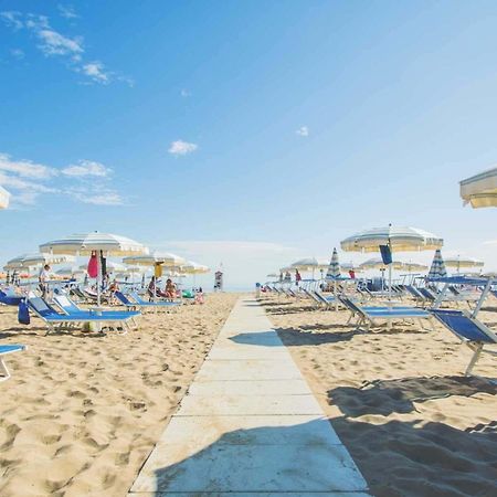 Hotel Anversa Rimini - Adults Only 16 Plus Kültér fotó